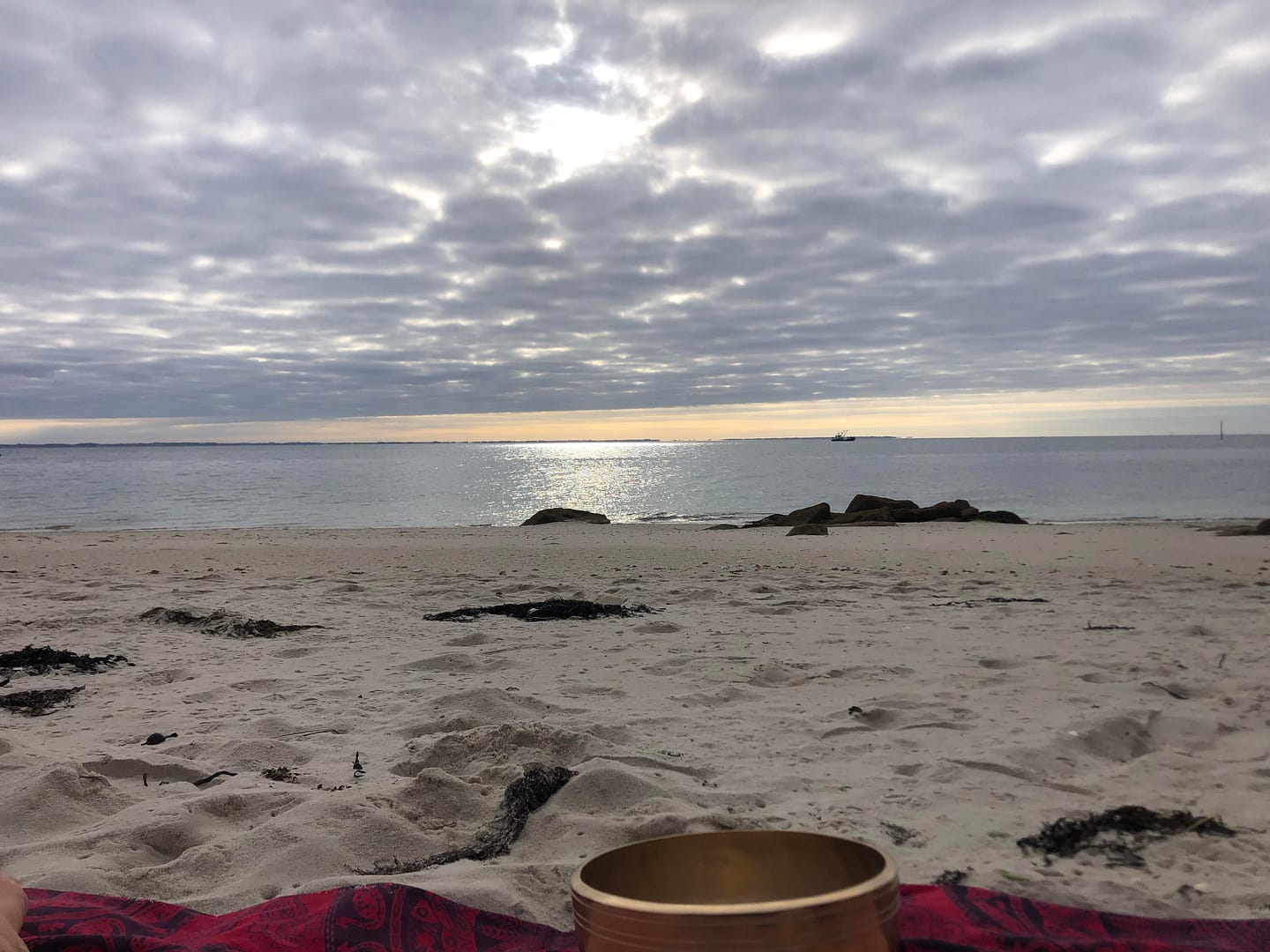 cours de yoga à la plage de Kermahé